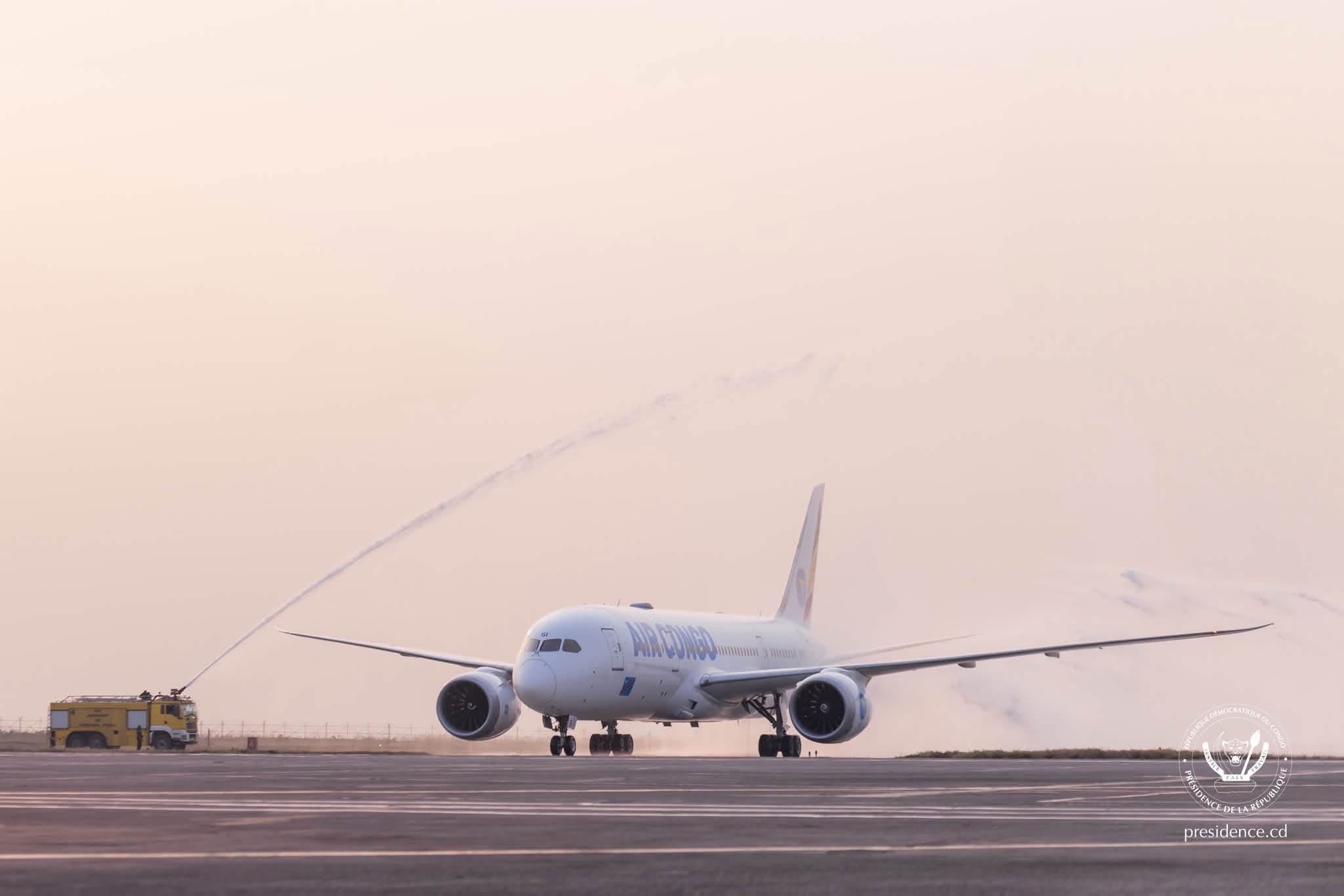 Air Congo renforce sa flotte : Félix Tshisekedi réceptionne un Boeing Dreamliner destiné à la liaison Kinshasa-Bruxelles - Image 2