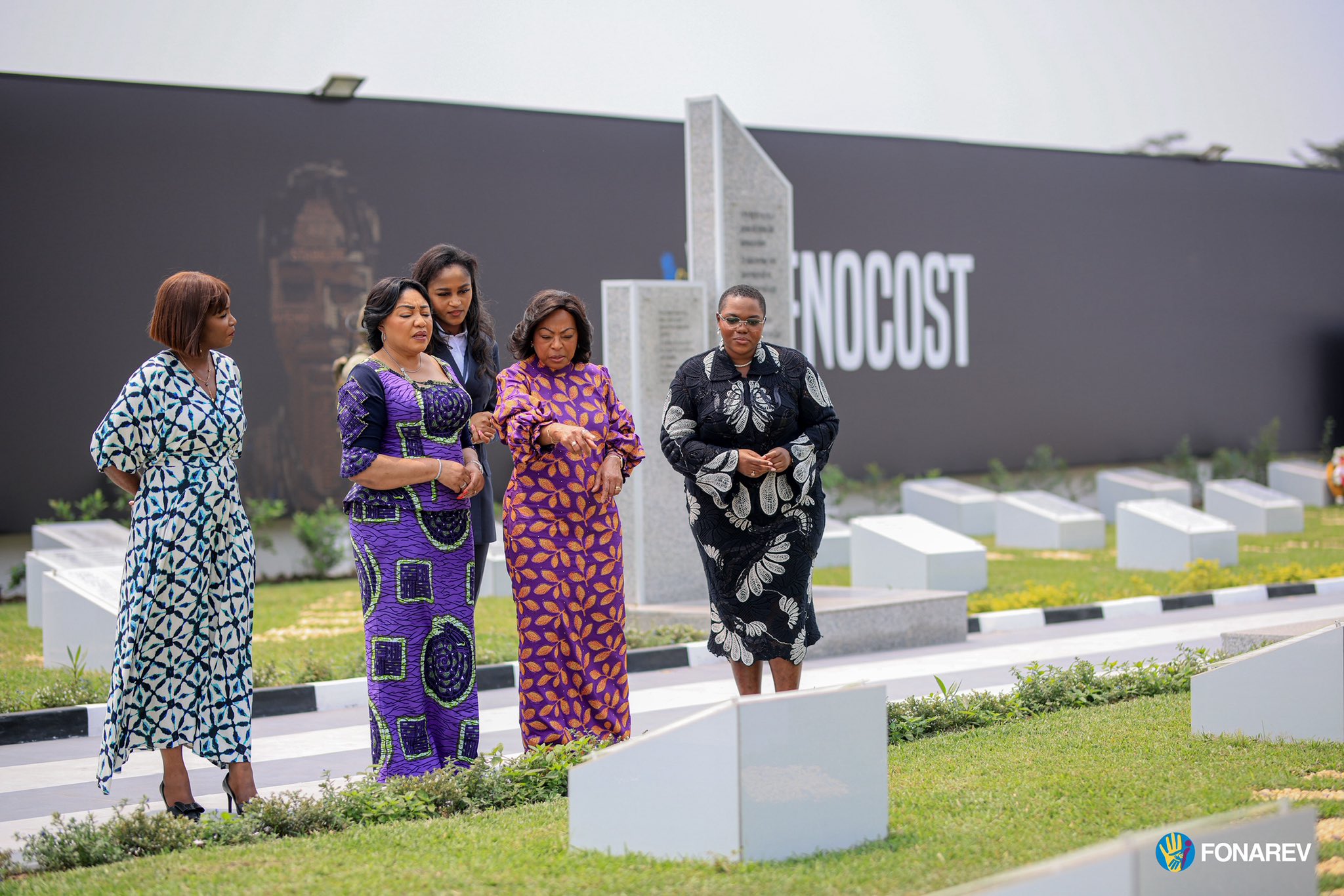 RDC : Ana Dias Lourenço, Première Dame d’Angola et épouse du président João Lourenço, visite le Mémorial du GENOCOST