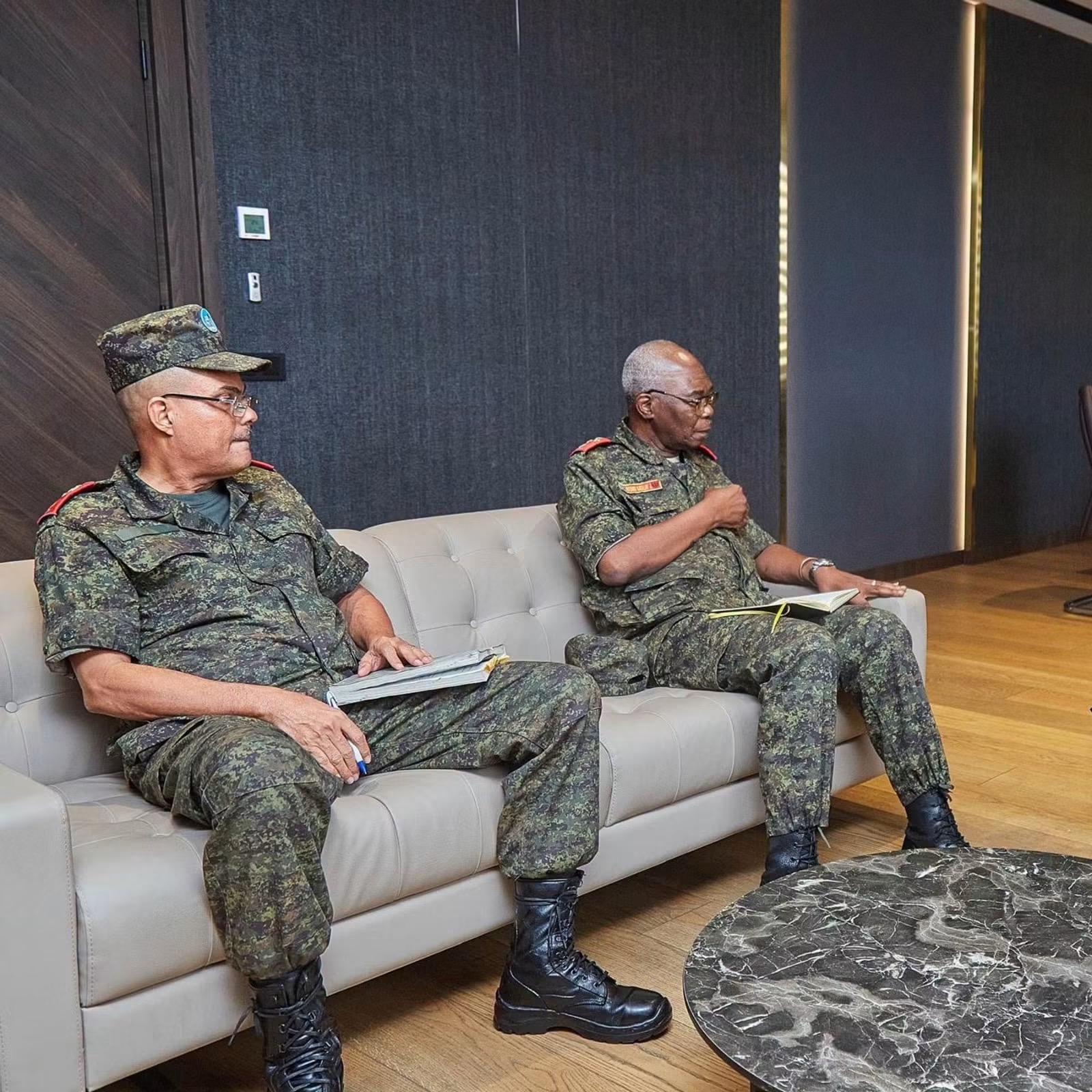 Crash de Kenge : les FARDC confirment la mort des généraux Joseph Mutombo Katalayi et Lucien René Likulia